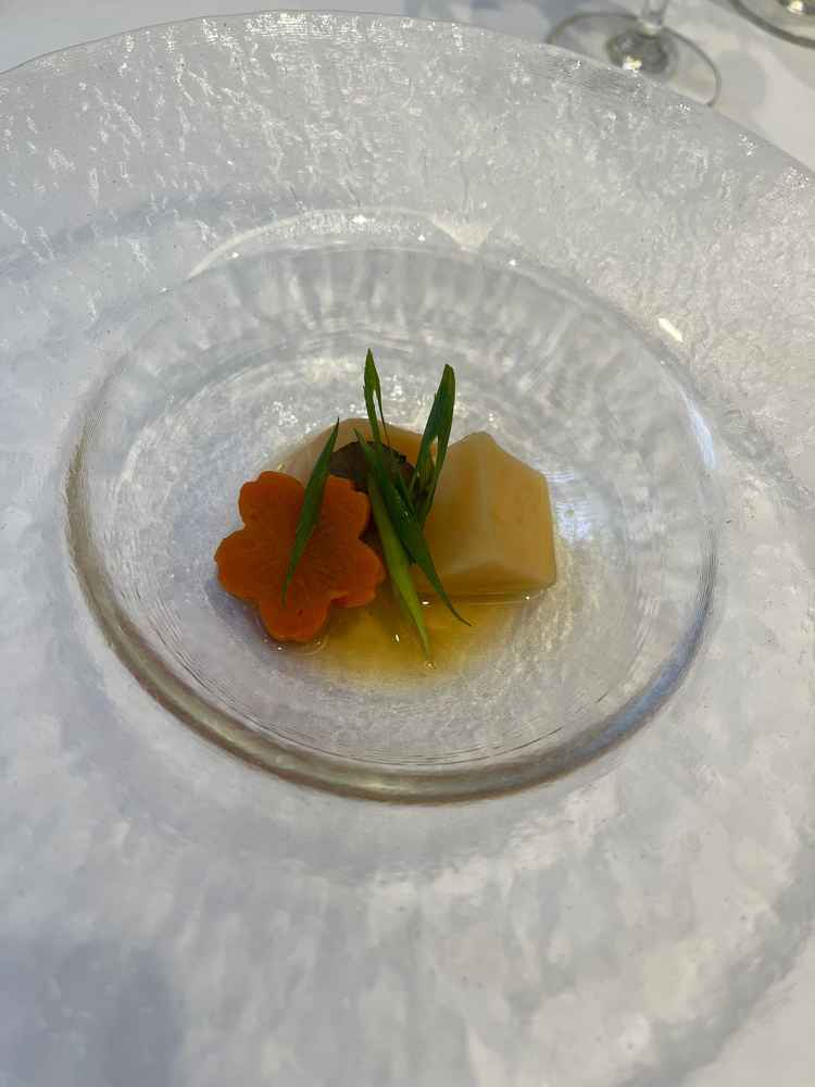 試食では、フレンチではなく珍しい和食も出てきた。