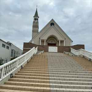 クオーレチャペルの外観。スタンダードな教会だと思います。