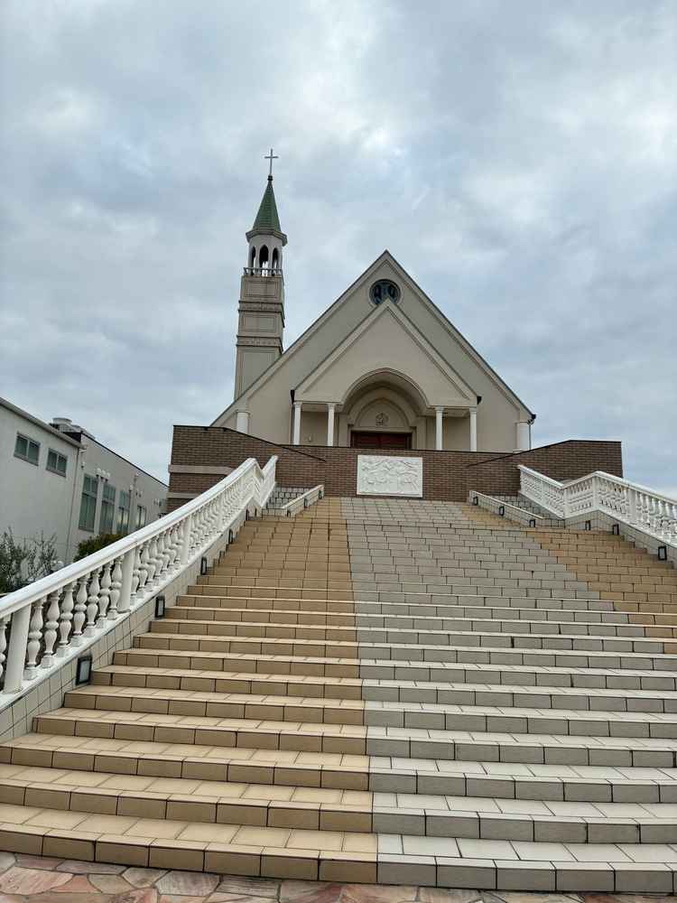 クオーレチャペルの外観。スタンダードな教会だと思います。