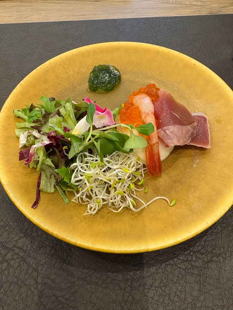 和フレンチがテーマの前菜。