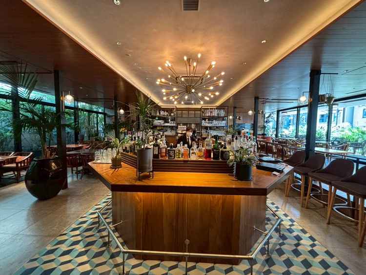 0次会ができる1階は、広々としていて堅苦しい雰囲気でもなく最初にお客様をおもてなしするのに良さそう