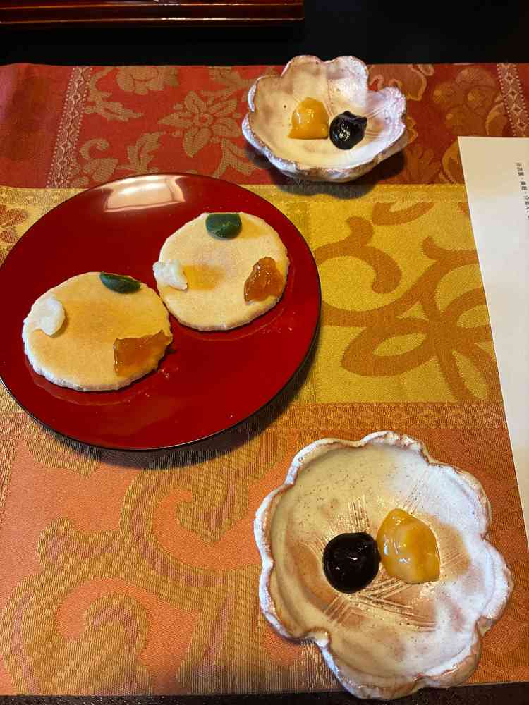 引き出物で選ぶことができる赤味噌・白味噌セットとお煎餅、ジャム各種。どれも美味しく参列者に喜ばれそう