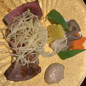 料理。お腹は一番安いものでもおいしくてびっくりした。