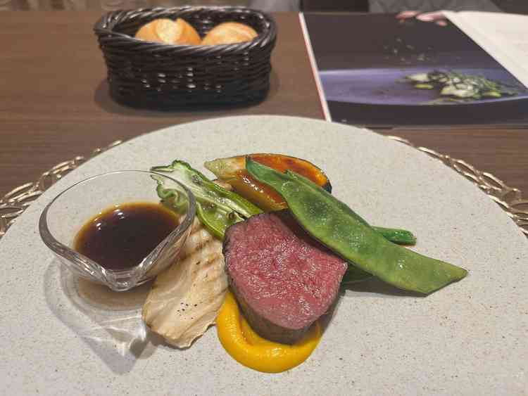 試食の料理