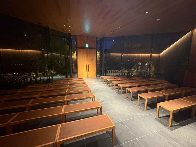 チャペルの前方からの写真