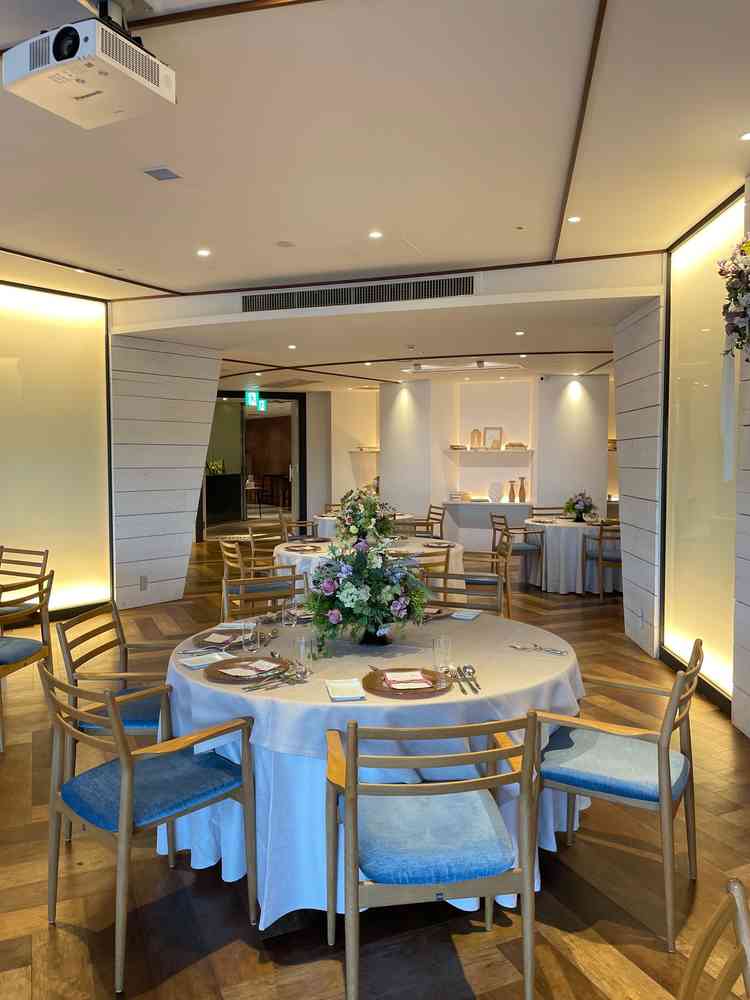 温かみのある披露宴会場