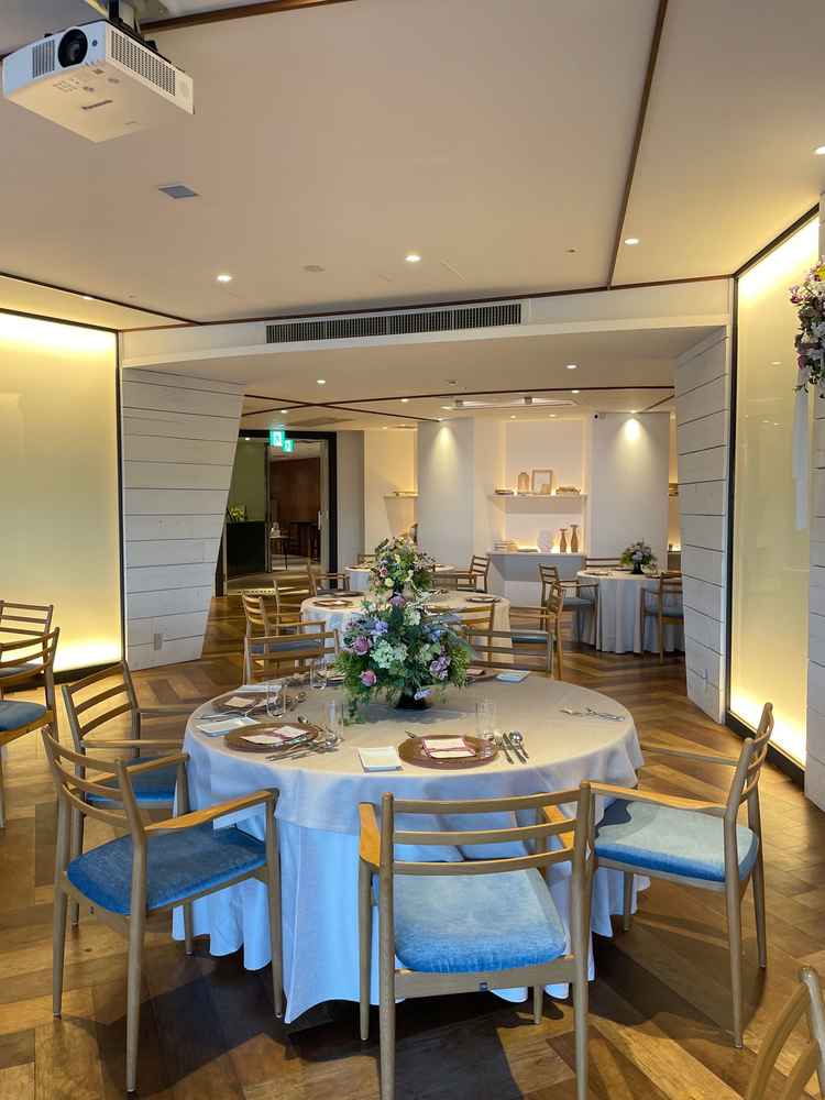 温かみのある披露宴会場