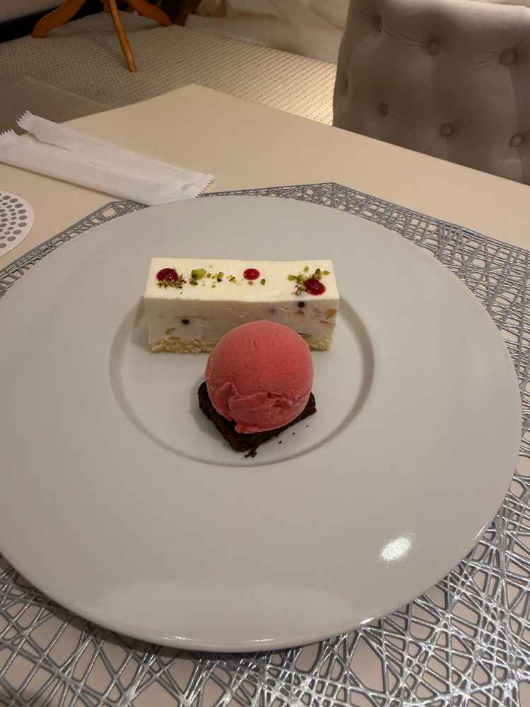 デザートもさっぱりしてて美味しいと思った。