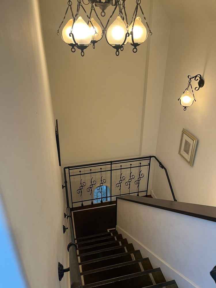 階段のとかも雰囲気があり素敵でした。