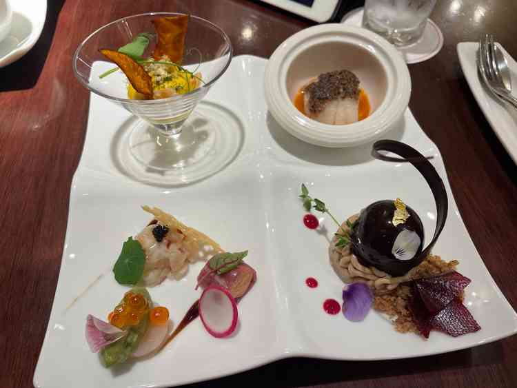 試食はプレートでした。