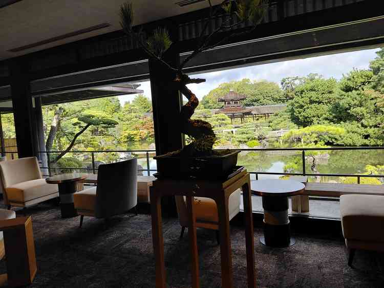 披露宴会場のロビーからの眺望