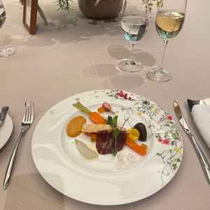 試食を行いました。ソースが絶品でパンにもつけて全て食べてしまうほどでした。