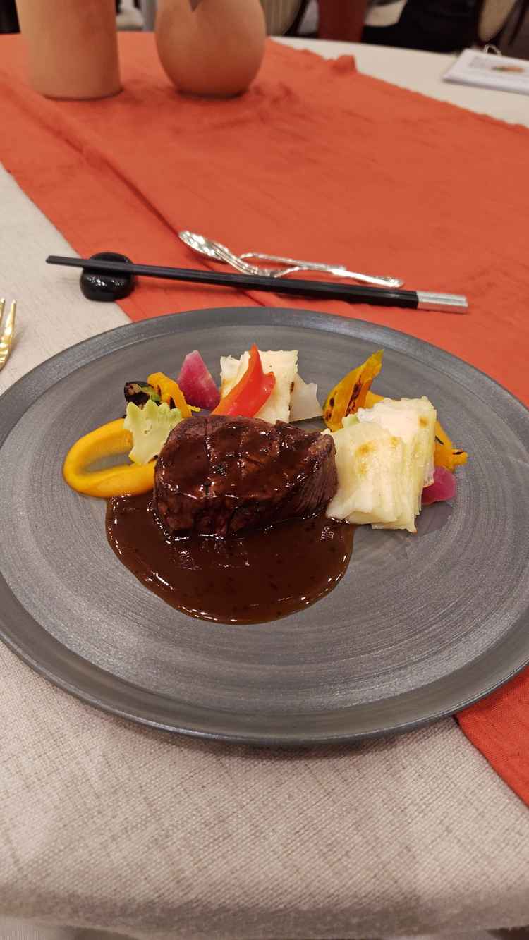 試食のメインです。ジューシーで美味しかったです。