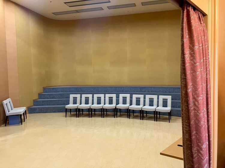 ホテルならではの親族と写真がとれるスタジオ。もちろん2人での撮影も可能