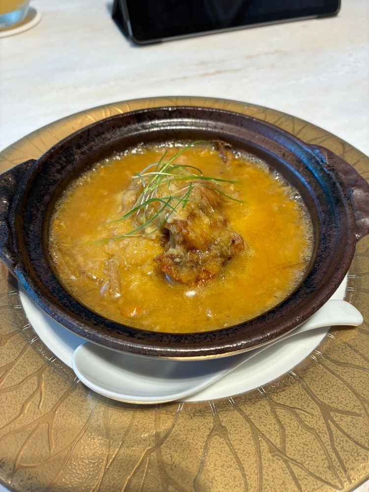 一品目の試食カニの唐揚げ
