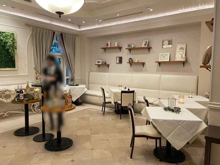 ウェルカムパーティーが行えるリビング。