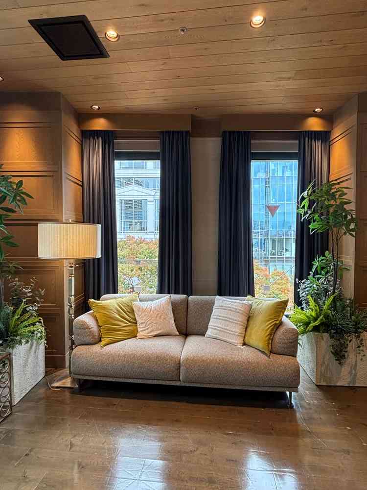 バンケットの中の端にソファーがあり親族が寛ぐことができると説明をうけてかなり好印象だった。