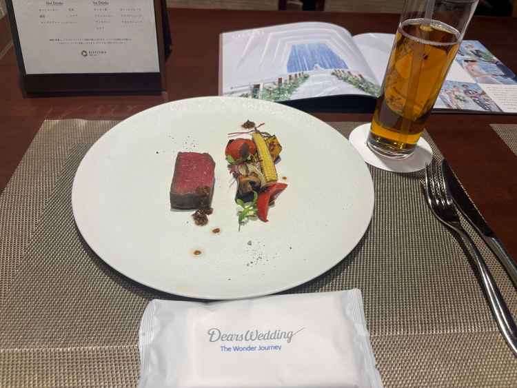 試食の際の写真。お肉がとても柔らかく、野菜もおいしかったです。