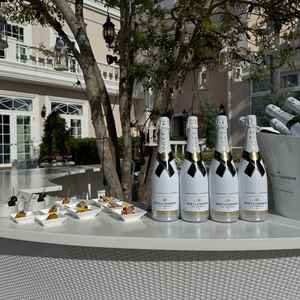 晴れてたら利用できるお庭のウェルカムスペース