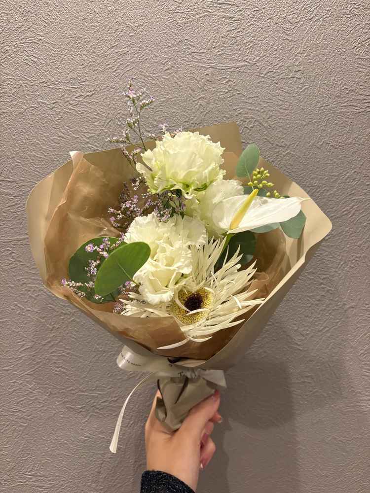 チャペルの見学の際にブーケをいただきました。