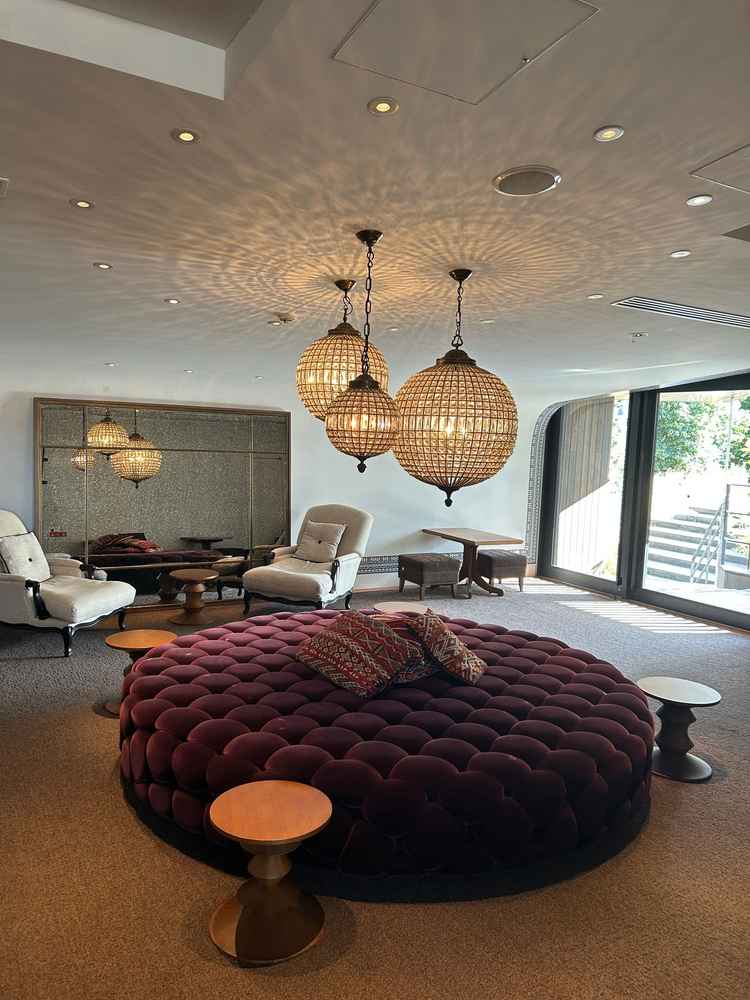 待合室も広く落ち着いた雰囲気で良かったです。