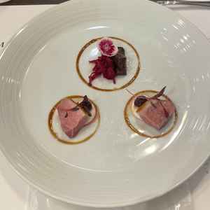 試食会の前菜。合鴨とマスカルポーネ。合鴨は旨みが強く、マスカルポーネも濃厚で美味しかった。