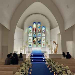 挙式のチャペル。背景が映えそうだった。