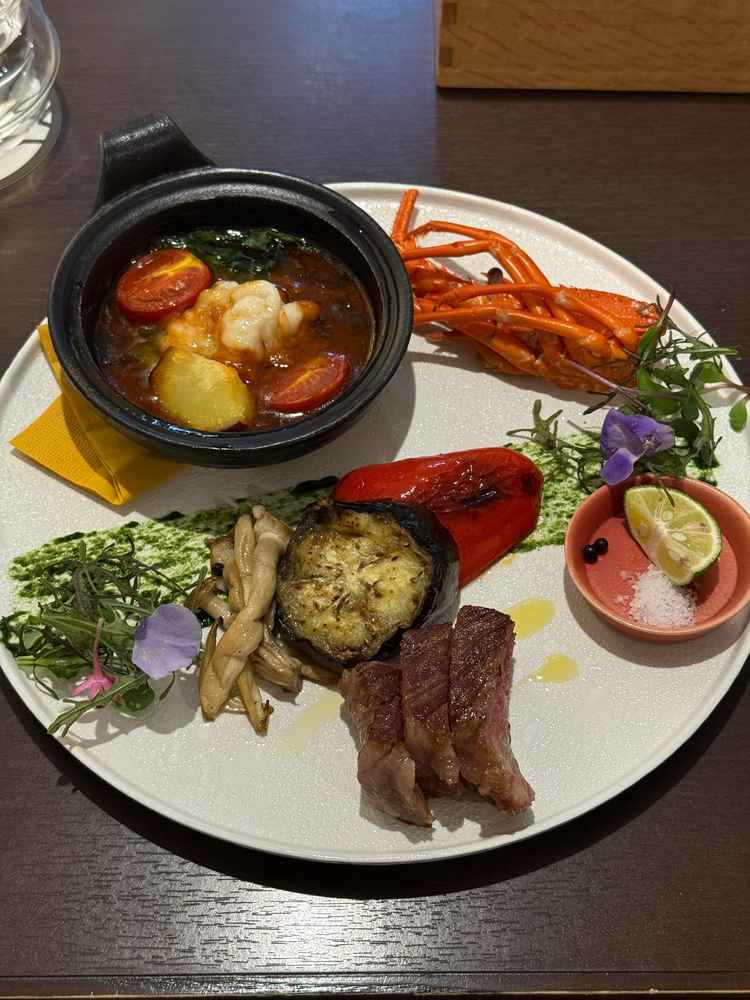 料理はどれも美味しくて最高でした。