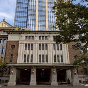 会場外観。最寄り駅である九段下駅から徒歩1分と好アクセスです。