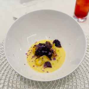 スープ。前日に予約したにもかかわらず、ヴィーガン対応をしていただけて、おもてなし力の高さを感じた。