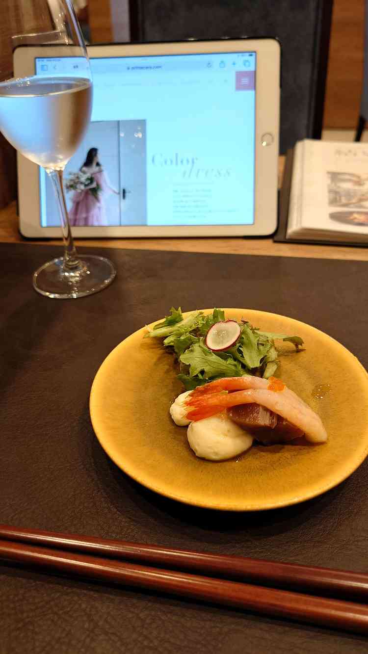 和とフレンチの融合した前菜が面白かったです