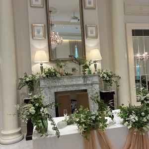 食事会場のセッティングも自分たち好みに変えられるのが素敵だと思いました