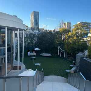 ガーデンが広いのでゲストと会話を楽しむ場所にピッタリでした。