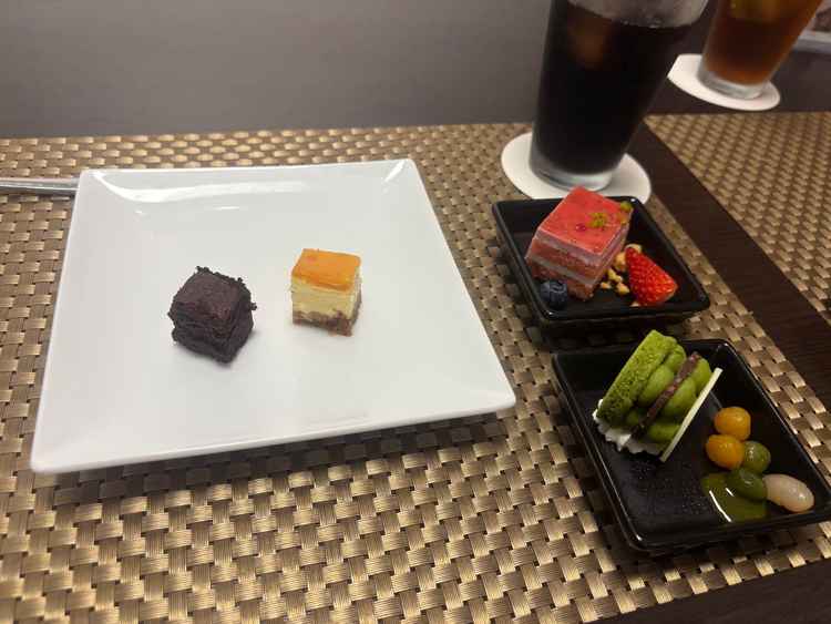 試食のスイーツ