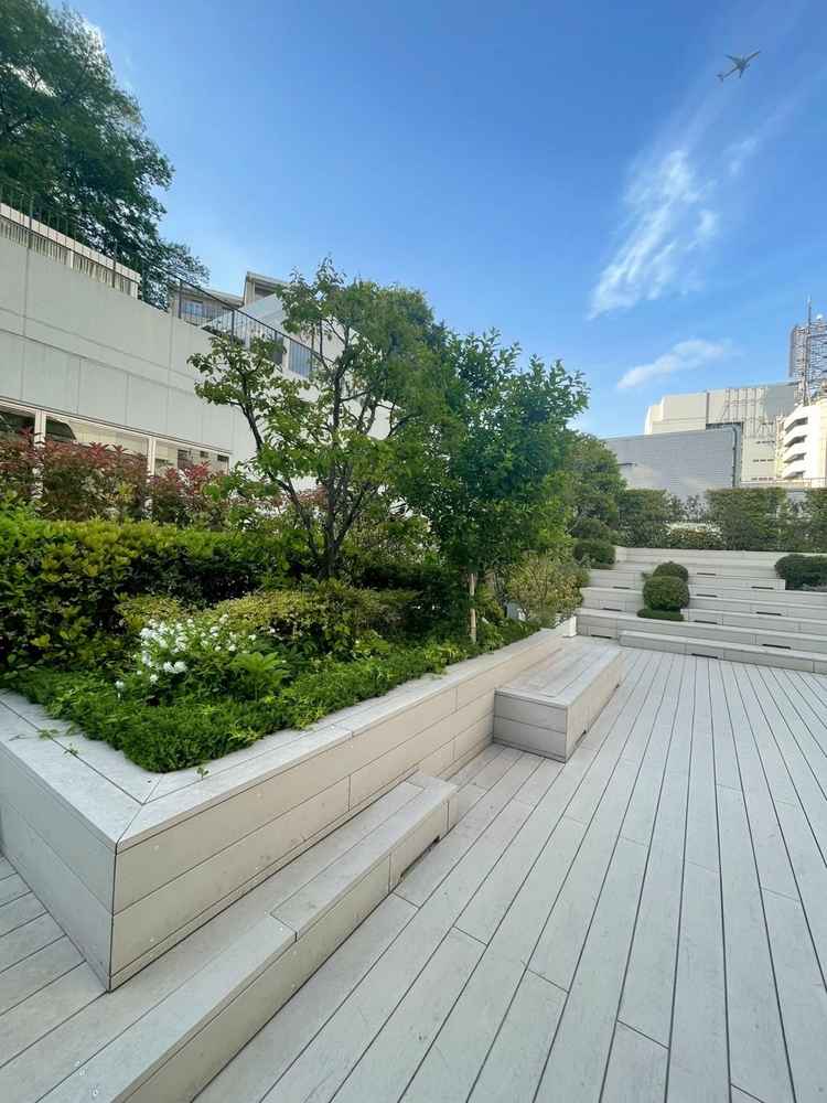 テラスからの景色です。もちろん綺麗で素敵な空間でしたが想像より少し小さかったです。