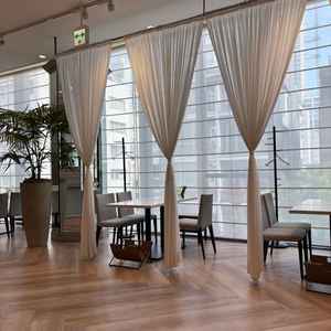 結婚式の打ち合わせ会場。表参道駅から徒歩30秒の位置にあり便利。