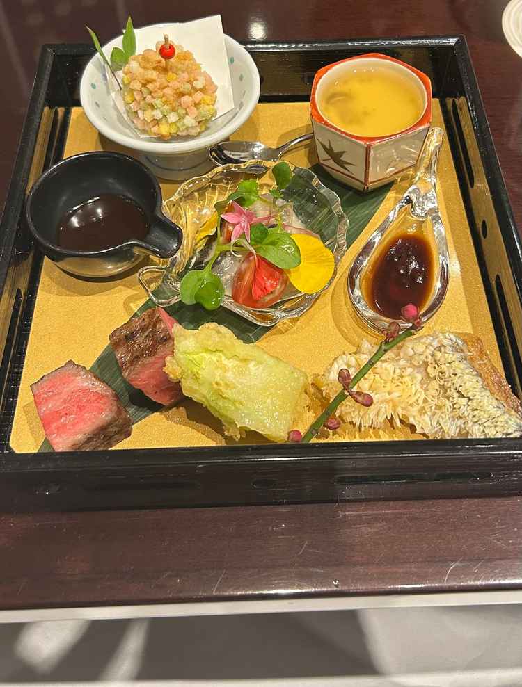 料理の写真。全てが美味しくて味付けが良かったです。