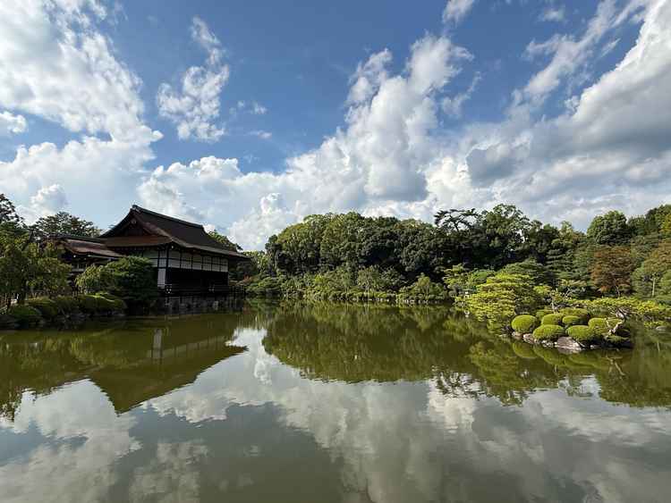 緑豊かな日本庭園が美しかったです。