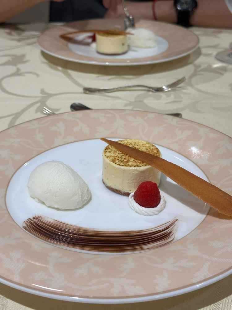 試食のデザート