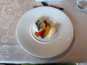 デザートも試食でき、紅茶のムースが美味しかったです！
