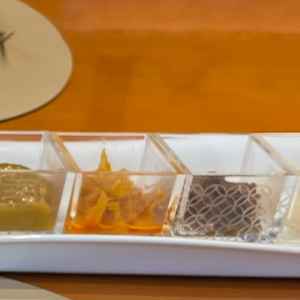 カレーのトッピングの玉ねぎのピクルスと美味しかったです。