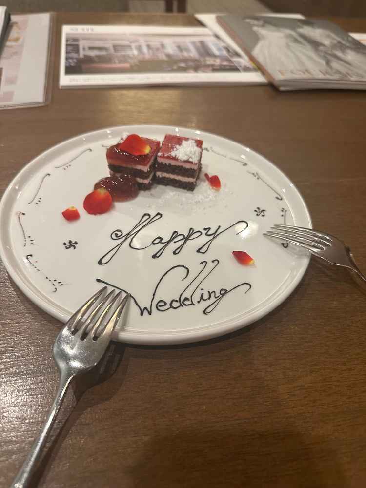 最後、見積もり検討の段階でデザートをご用意していただき驚きと最後までエンターテイメントさを感じました