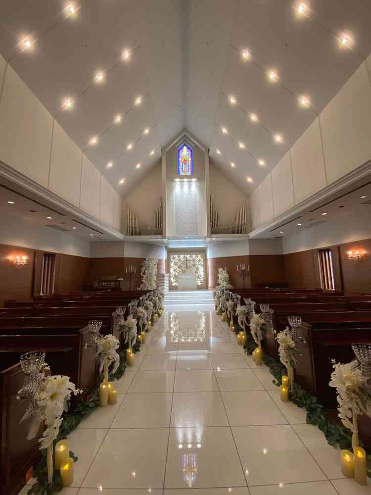 協会っぽい雰囲気もありつつシンプルめなので協会すぎない感じ。