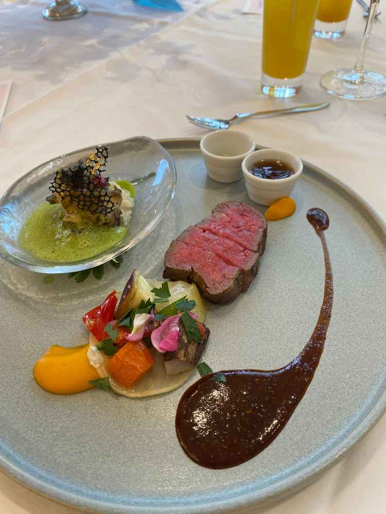 ゲストの好みでお肉の焼き加減を選ぶことができます。