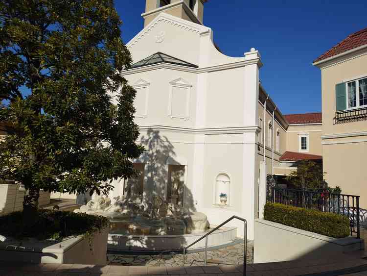 噴水(陰になってしまってますが)写真撮影スポットに良さそう