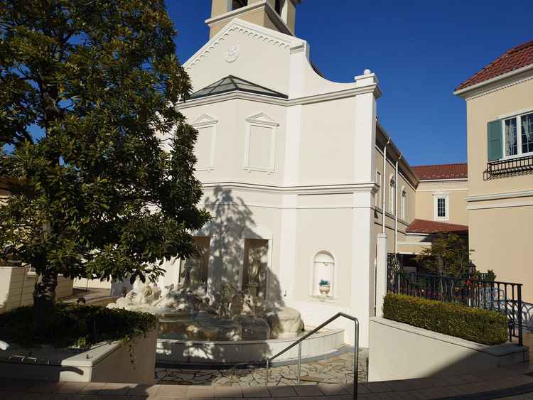 噴水(陰になってしまってますが)写真撮影スポットに良さそう