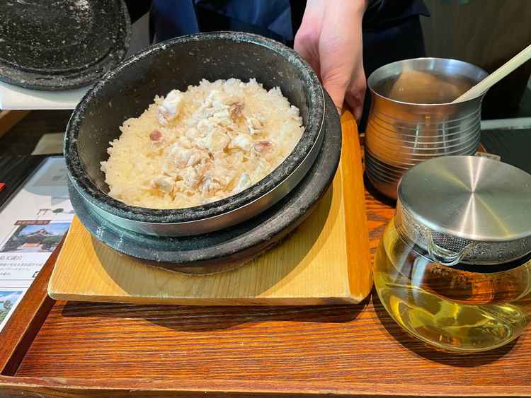 タイの釜飯ご飯。これがとにかく美味しかった、、、！