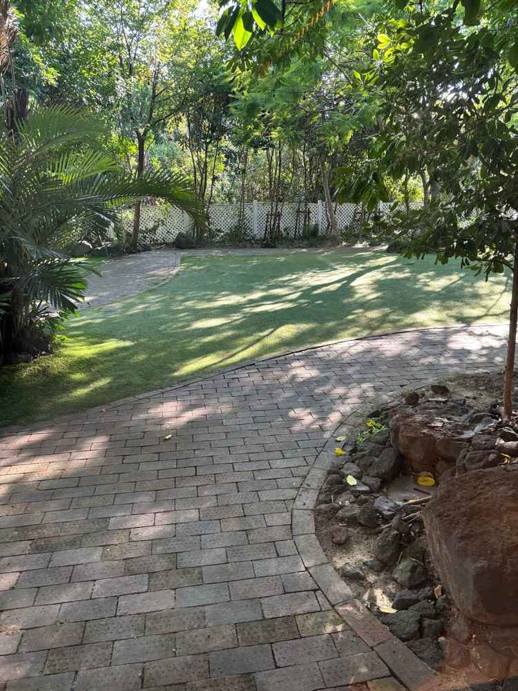 チャペルからガーデンに出ることもできるそう