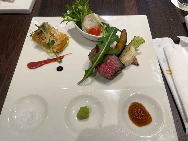 料理は1から自分たちで作れて、思い出になりやすい印象