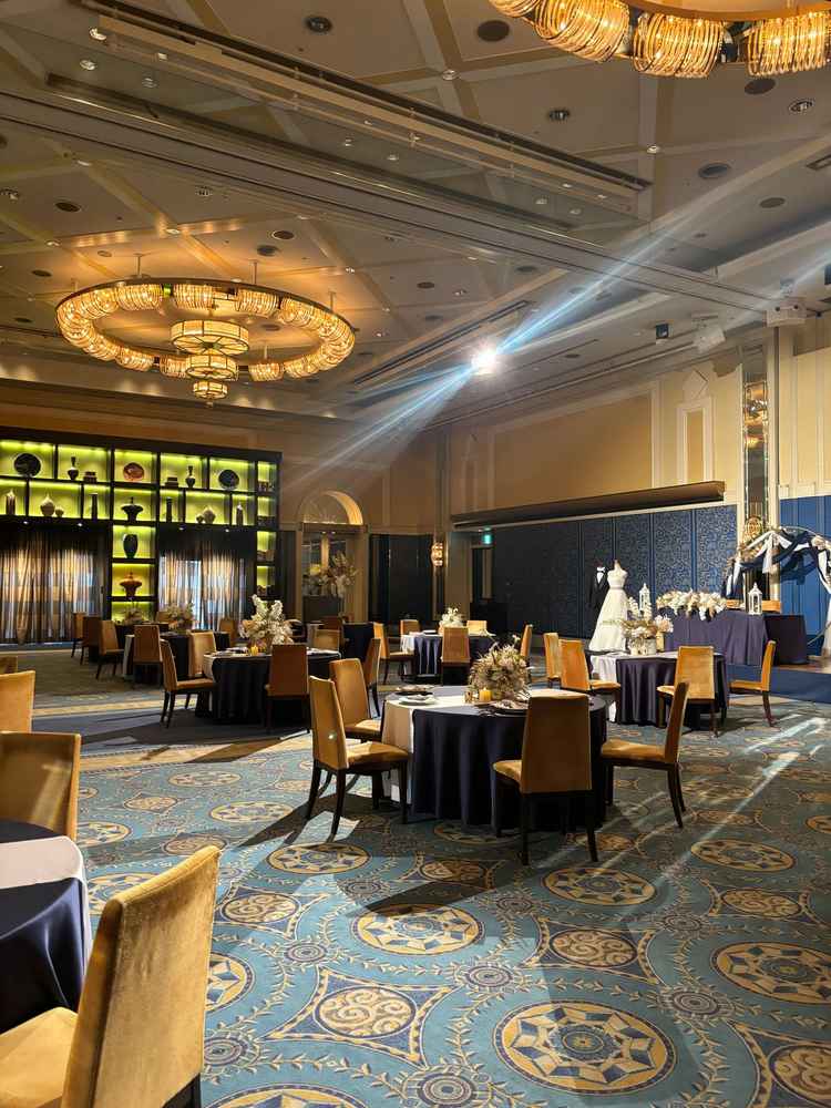 ボールルームという1番大きな会場。天井が高く開放感がありました。